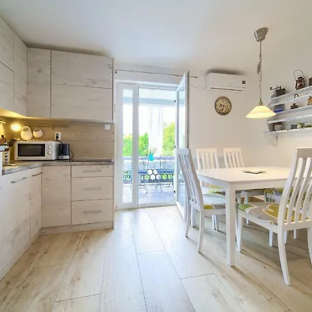 Lavandin Apartman Čižići